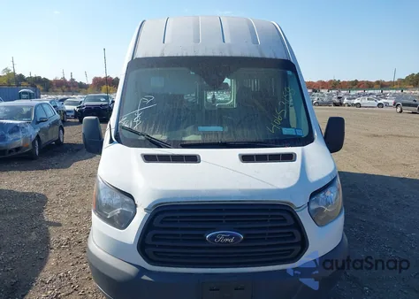 2018 Ford Transit-250 z USA, uszkodzony, nr VIN 1FTYR3XM9JKA33832